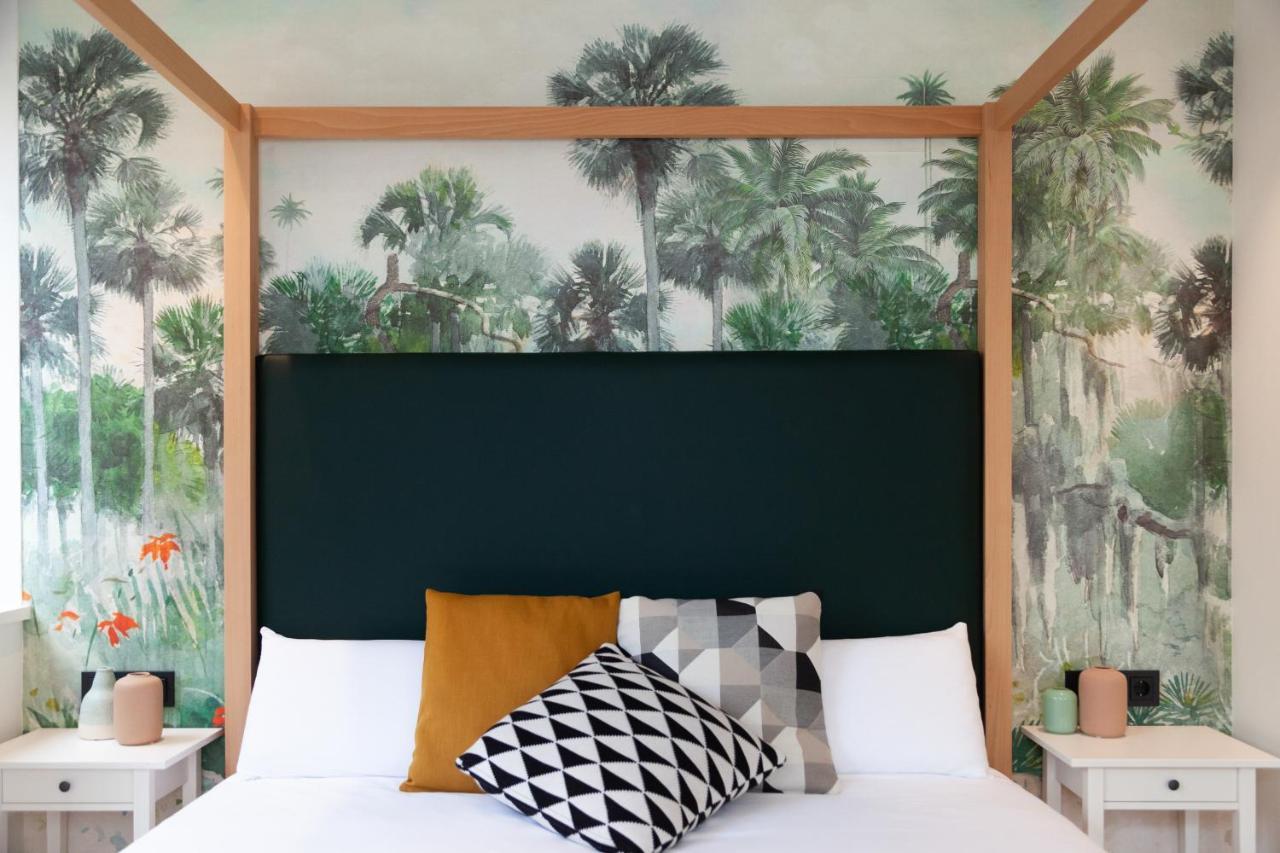 Grand Superior Room